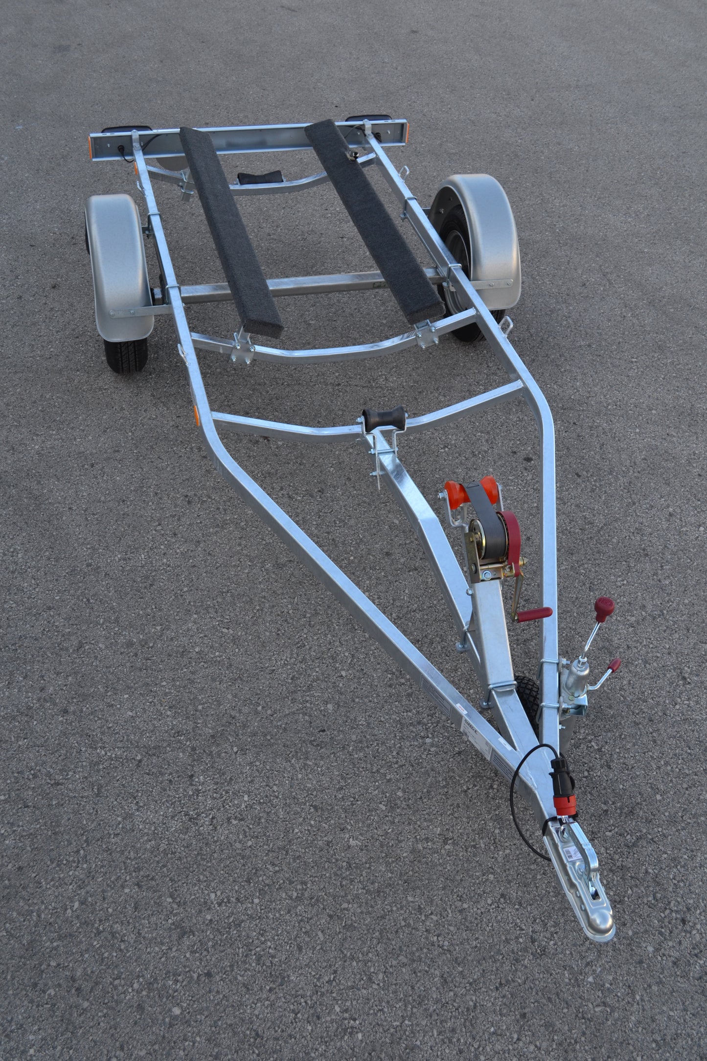 Harbeck Anhänger für Jetski - Marina Wassersport GmbH