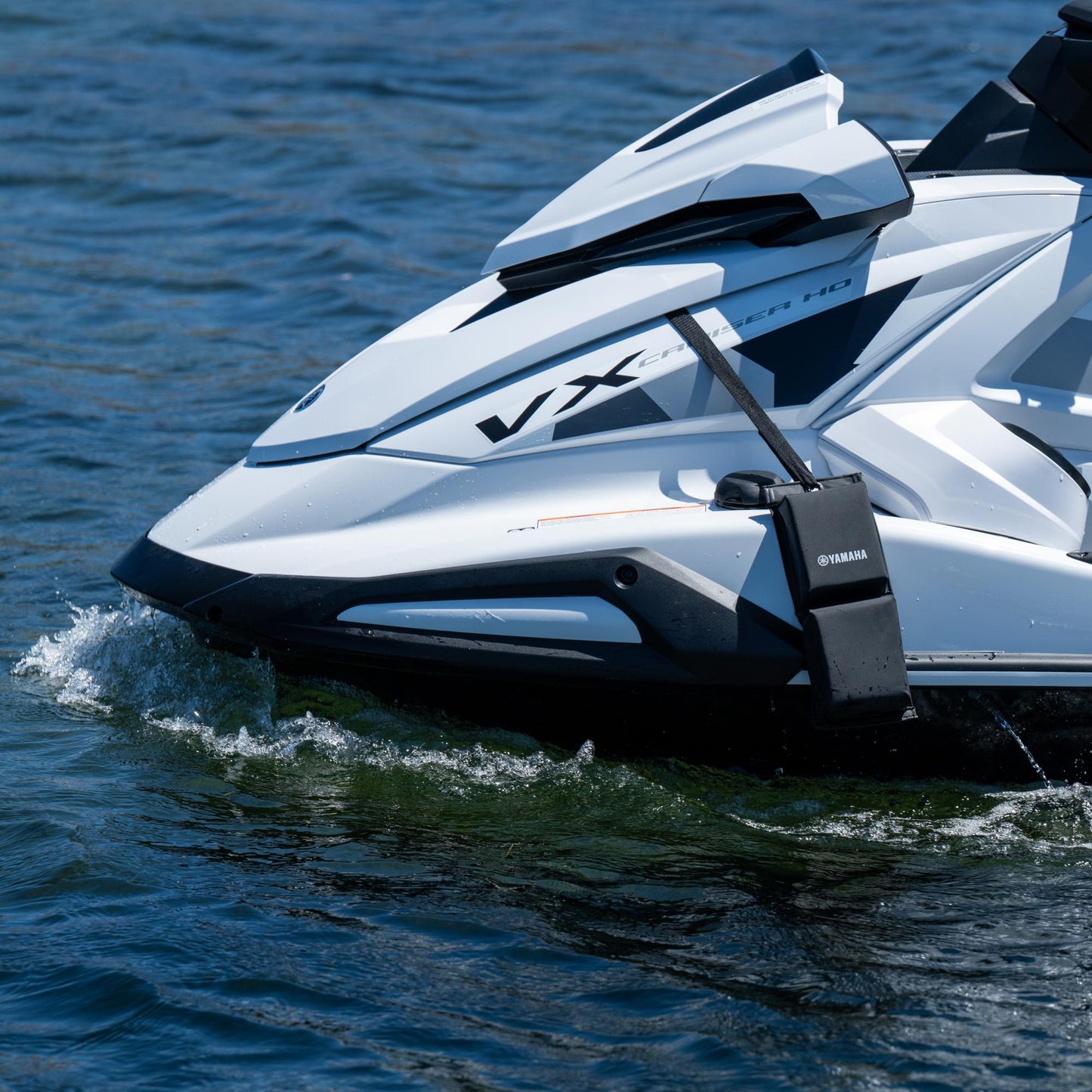 Yamaha WaveRunner Fender – Knickbarer Fender mit Acetylhaken (MWV‑WVRNR‑HH‑BK)