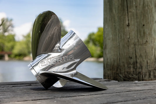 Mercury Enertia Edelstahlpropeller – 3‑Blatt, 14.5" × 17", Rechtslauf (8M0151235)