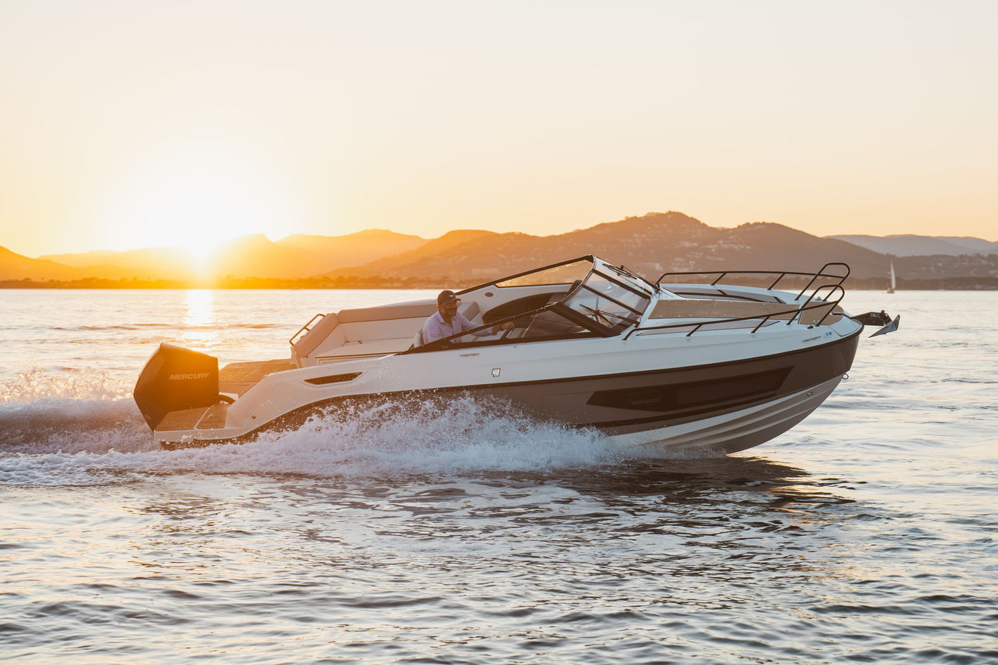 Quicksilver Activ 755 Cruiser