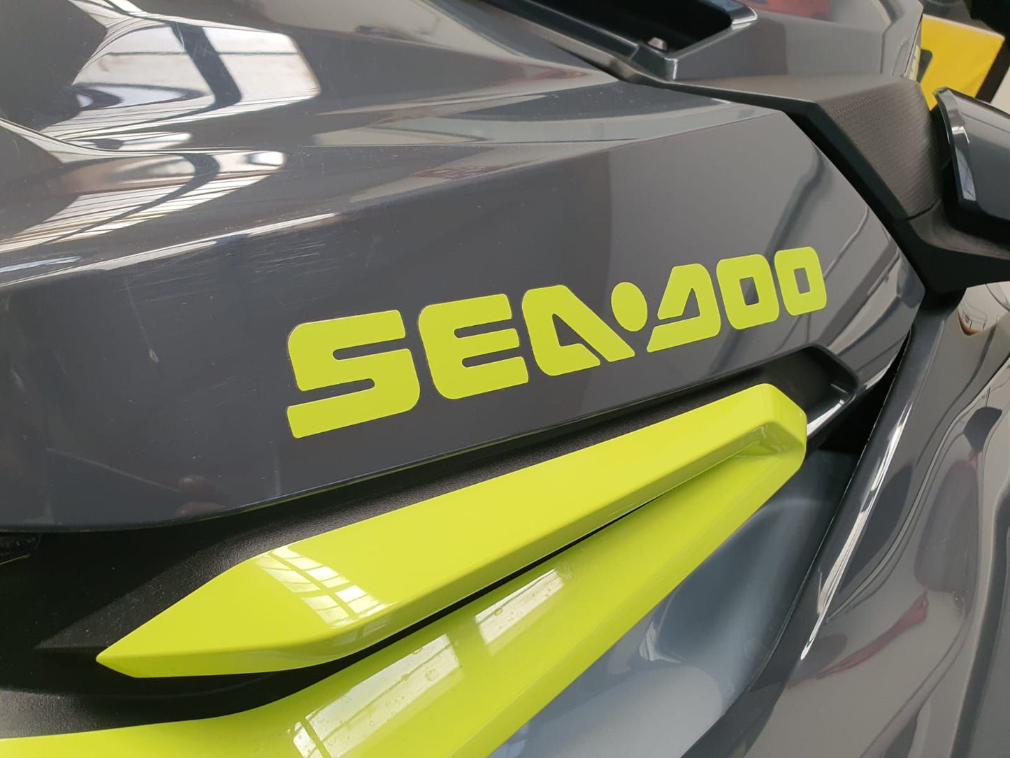 SeaDoo RXT-X 325 Audio Jetski Modell 2025  inkl. Anhänger - 32 Betriebsstunden