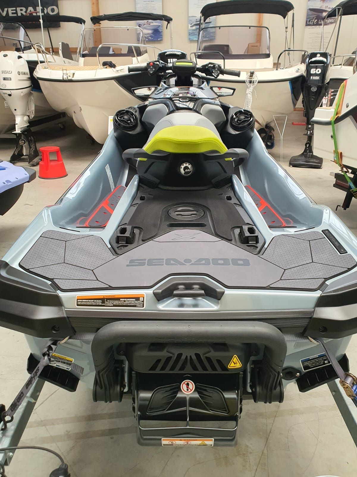 SeaDoo RXT-X 325 Audio Jetski Modell 2025  inkl. Anhänger - 32 Betriebsstunden
