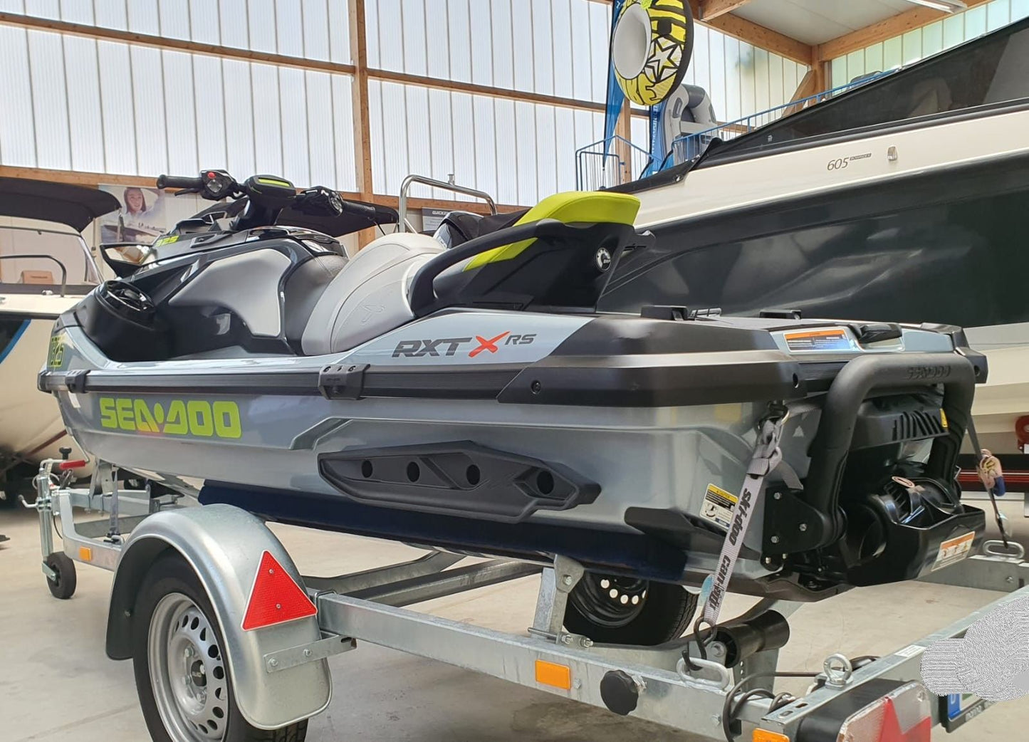 SeaDoo RXT-X 325 Audio Jetski Modell 2025  inkl. Anhänger - 32 Betriebsstunden