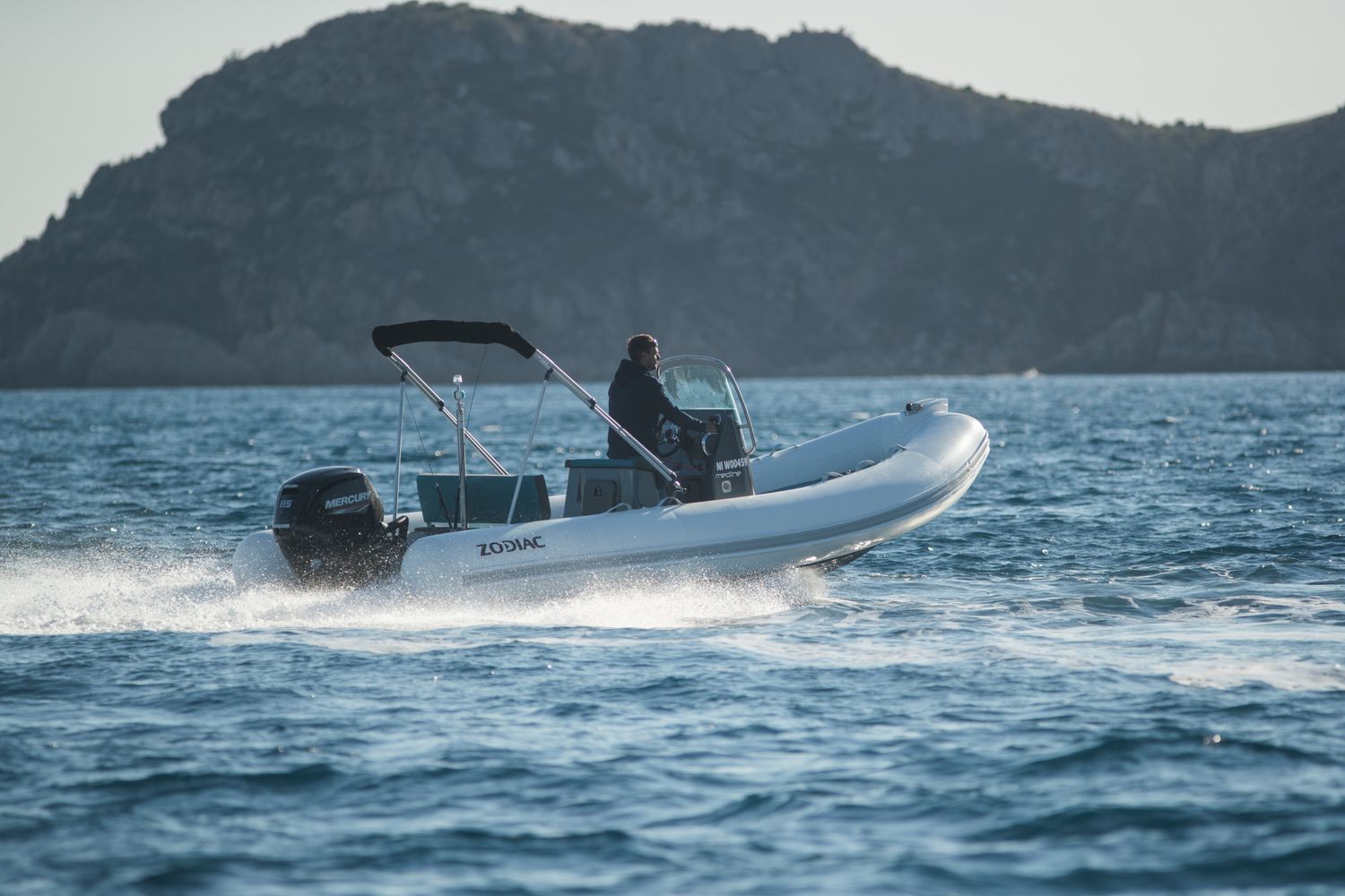 Zodiac Medline 5.8 - Marina Wassersport GmbH