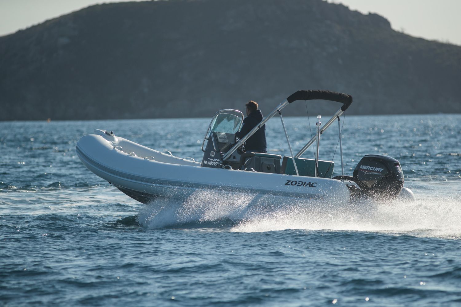 Zodiac Medline 5.8 - Marina Wassersport GmbH